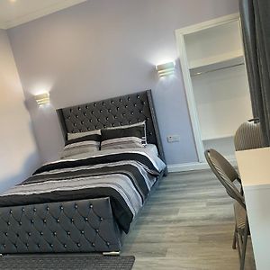 Deluxe Family Suite